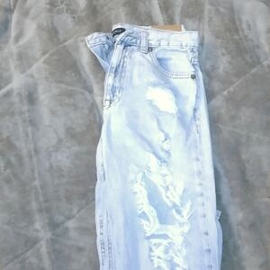 Aeropostale 90s style baggy torn boyfriend trend light washed jeans ripped